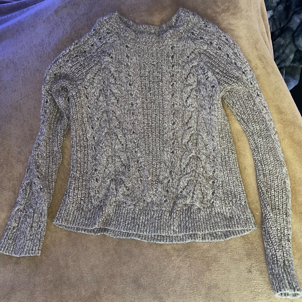 Size Medium Tan Vintage Sweater